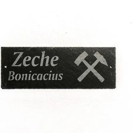 Zeche Ewald & Bonicacius - Hochwertige Ruhrgebiets-apartments, Netflix Apartment Essen