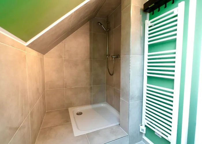 Zeche Bonicacius - Hochwertig, Stylisch, Netflix Essen